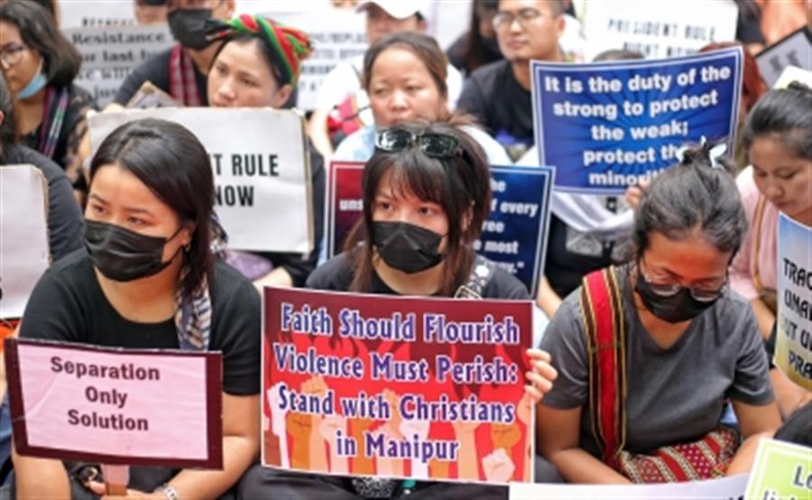Hundreds of people protest at Jantar Mantar for peace in Manipur