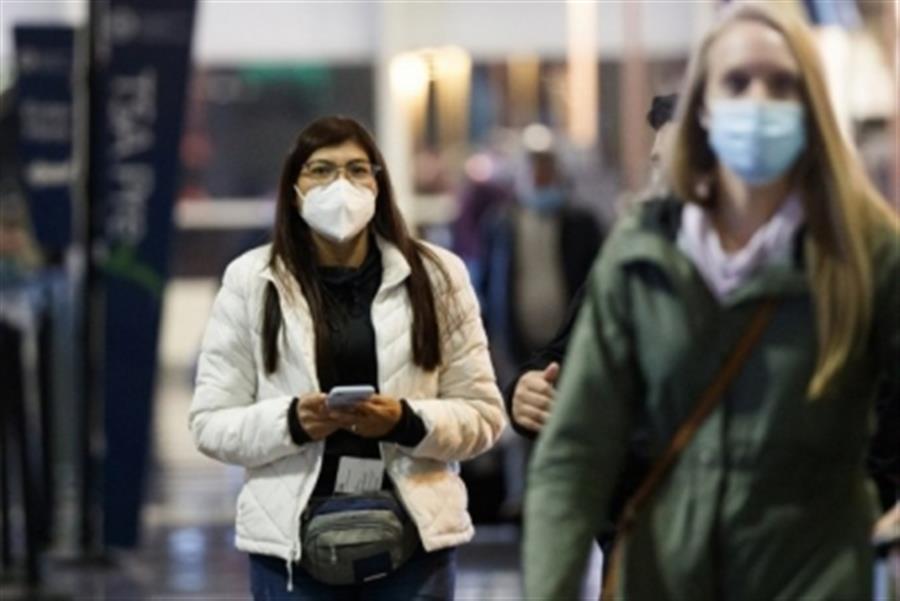 Covid hospitalisations rise in US amid calls to make masks mandatory