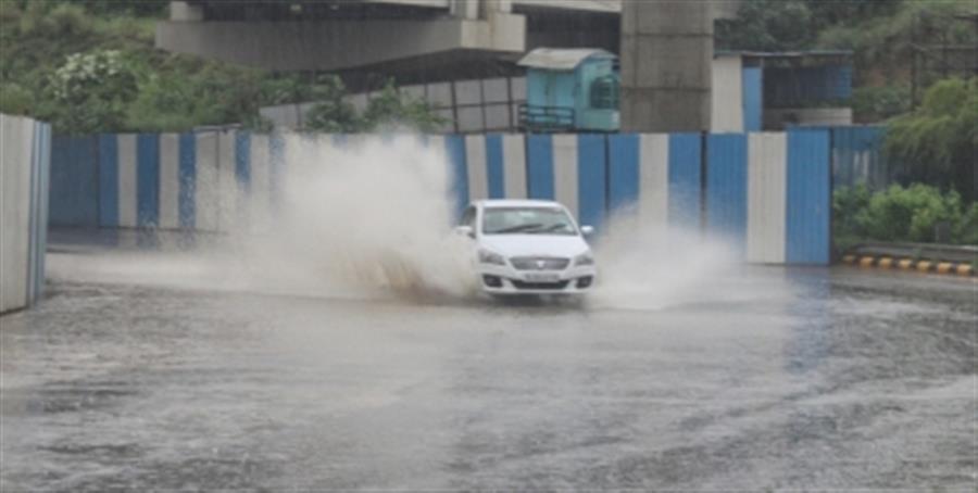 Delhi airport, airlines warns flyers of flight delays amid heavy rain, gusty winds