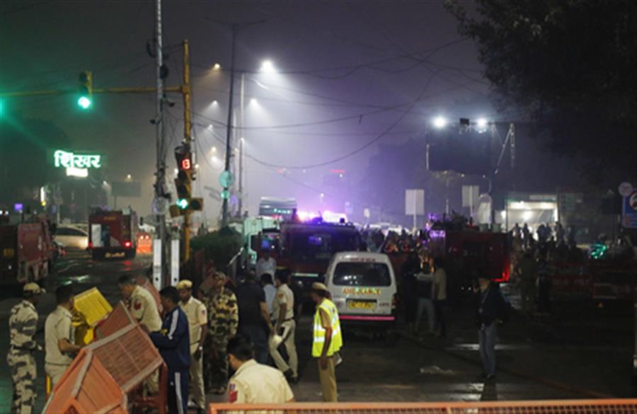 10 killed, dozen injured in Delhi car explosion near Red Fort; high alert in capital